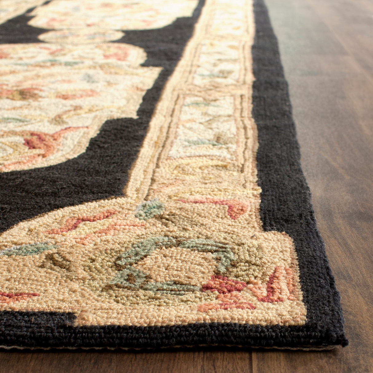 SAFAVIEH Handmade Easy Care Melonie Oriental Rug