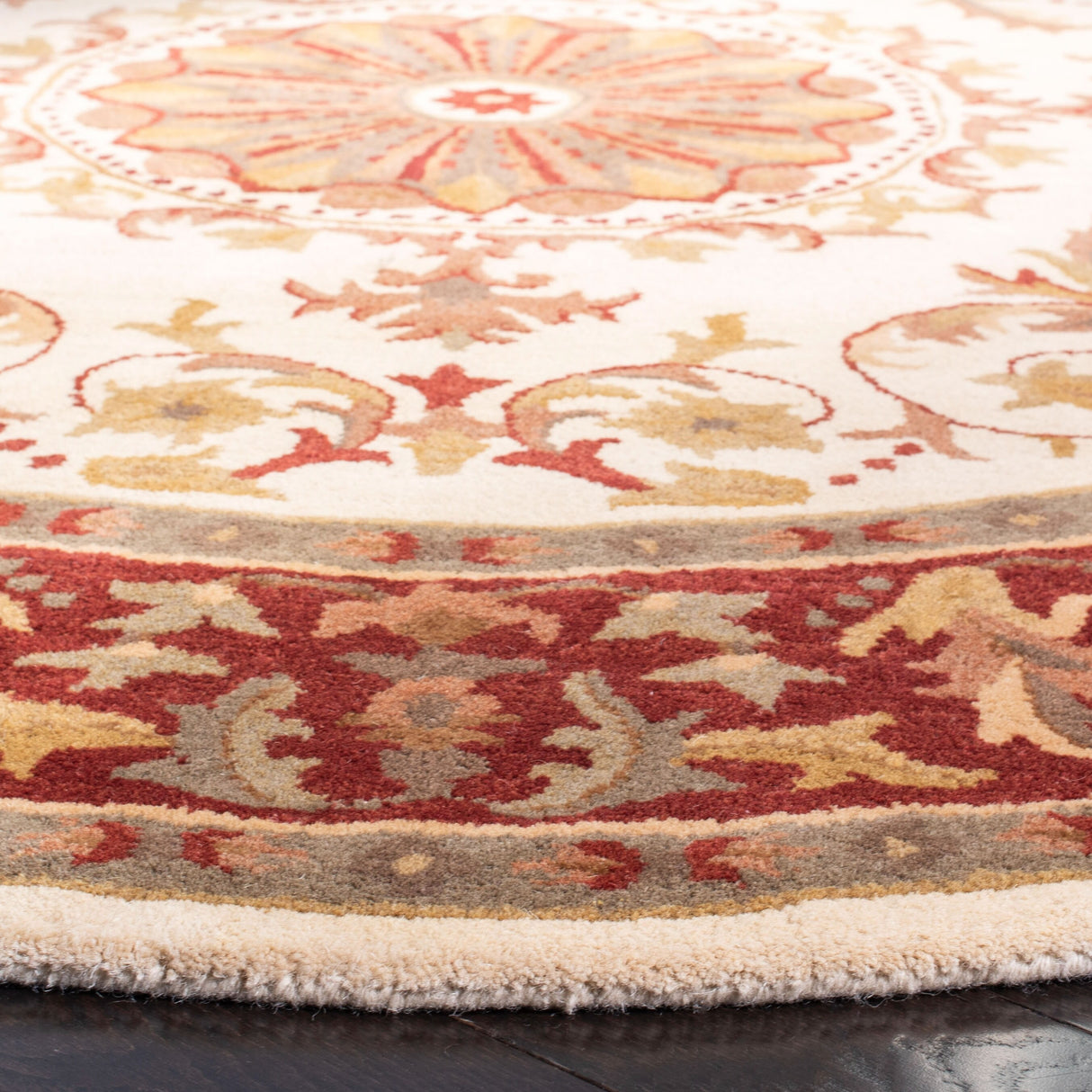 SAFAVIEH Handmade Empire Eftichia Traditional Oriental Wool Rug