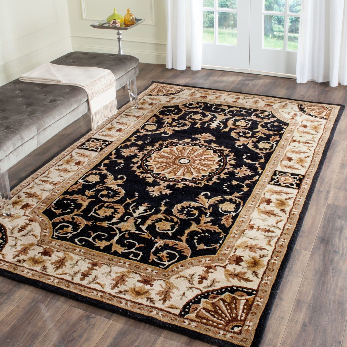 SAFAVIEH Handmade Empire Eftichia Traditional Oriental Wool Rug