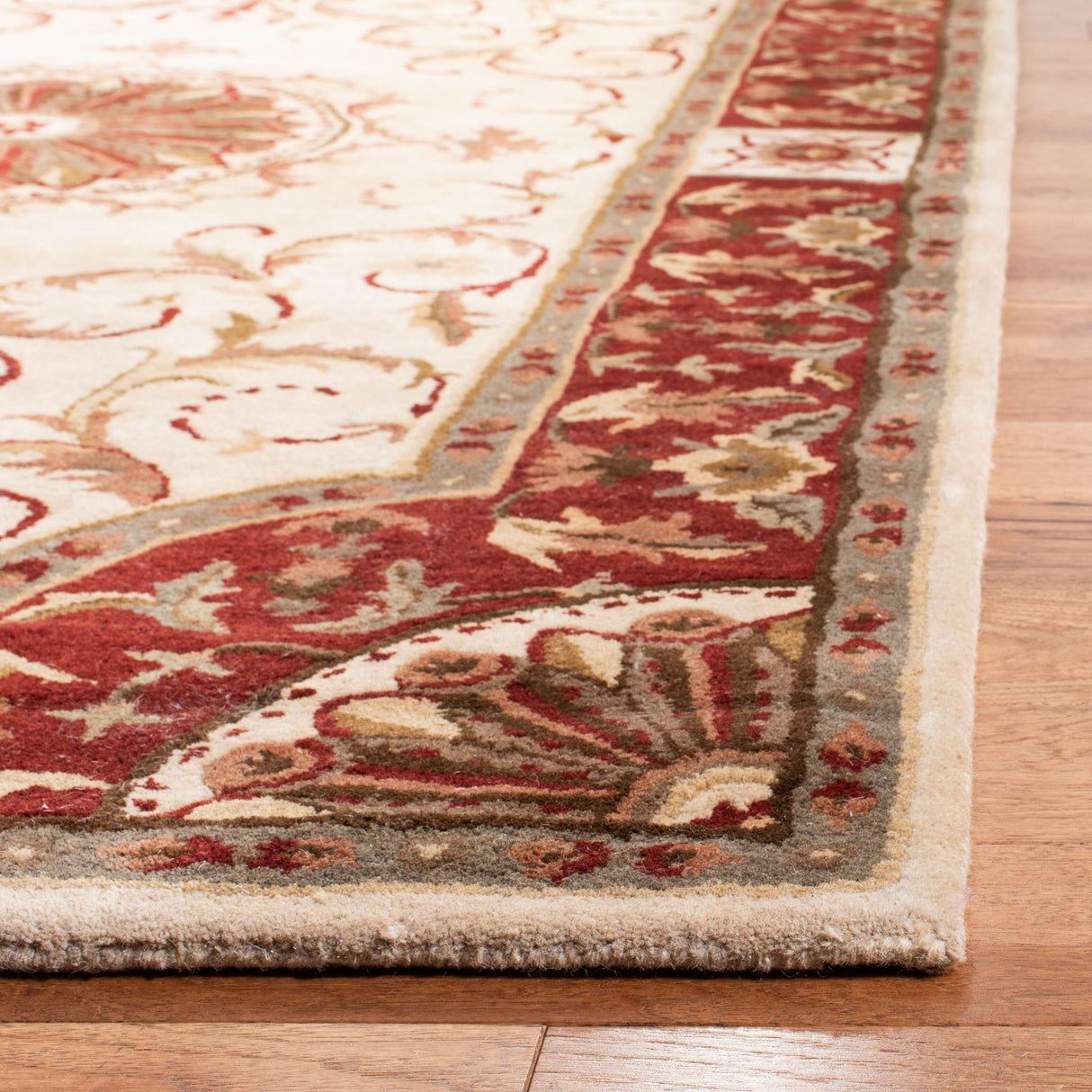 SAFAVIEH Handmade Empire Eftichia Traditional Oriental Wool Rug