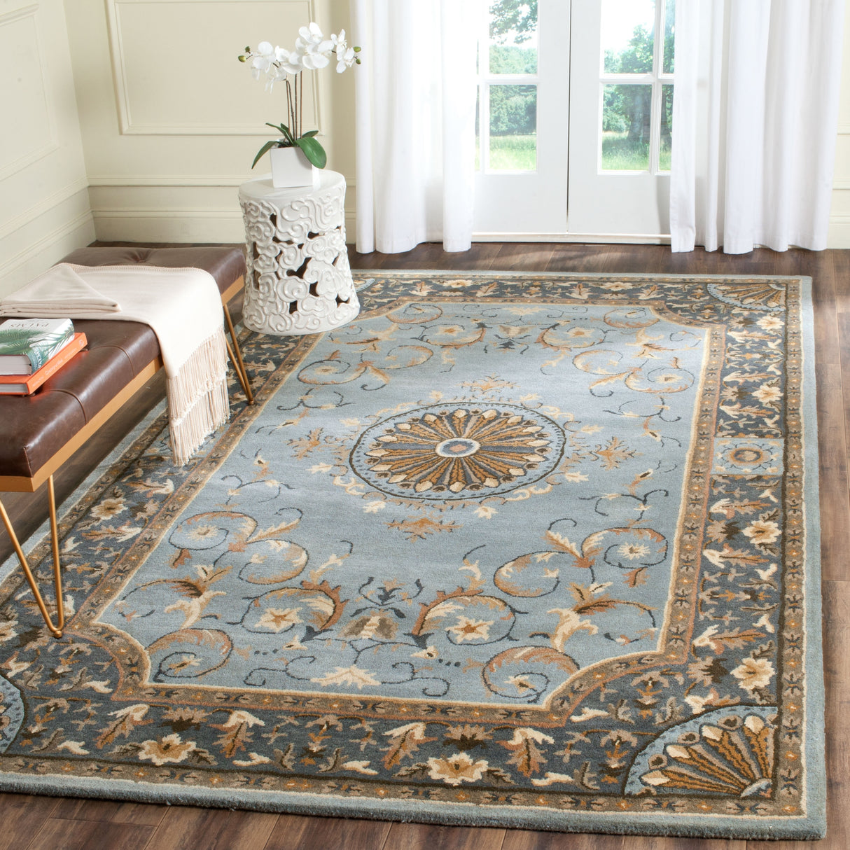 SAFAVIEH Handmade Empire Eftichia Traditional Oriental Wool Rug