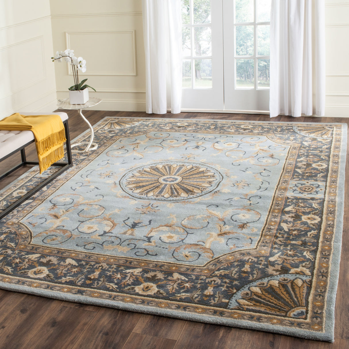 SAFAVIEH Handmade Empire Eftichia Traditional Oriental Wool Rug