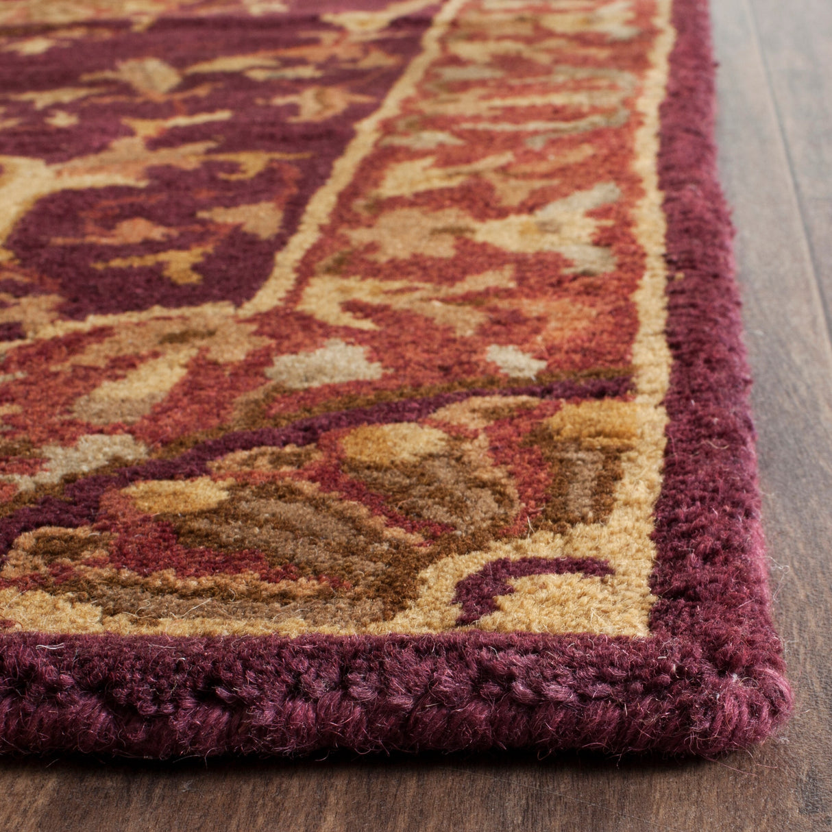 SAFAVIEH Handmade Empire Eftichia Traditional Oriental Wool Rug