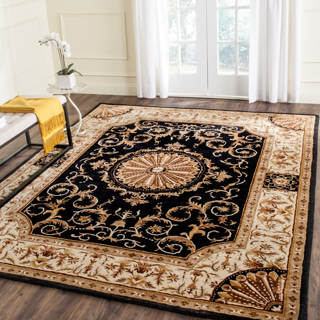 SAFAVIEH Handmade Empire Eftichia Traditional Oriental Wool Rug