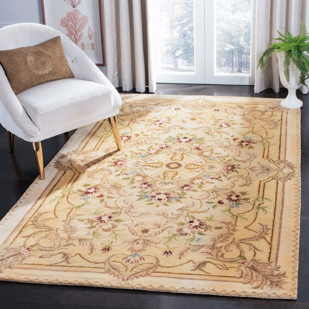 SAFAVIEH Handmade Empire Ffiona Traditional Oriental Wool Rug