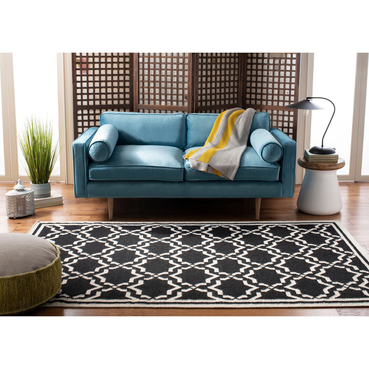 SAFAVIEH Handmade Flatweave Dhurries Everina Modern Moroccan Wool Rug