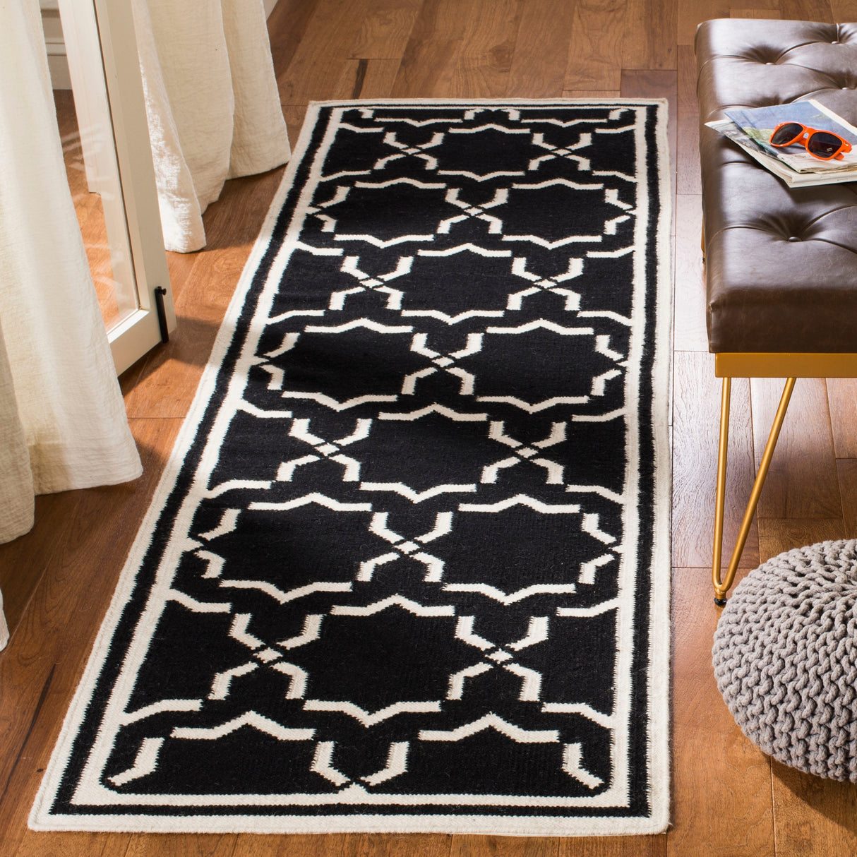 SAFAVIEH Handmade Flatweave Dhurries Everina Modern Moroccan Wool Rug