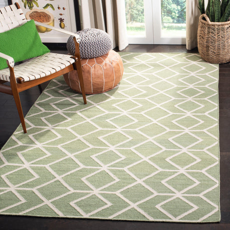 SAFAVIEH Handmade Flatweave Dhurries Kruttika Modern Moroccan Wool Rug