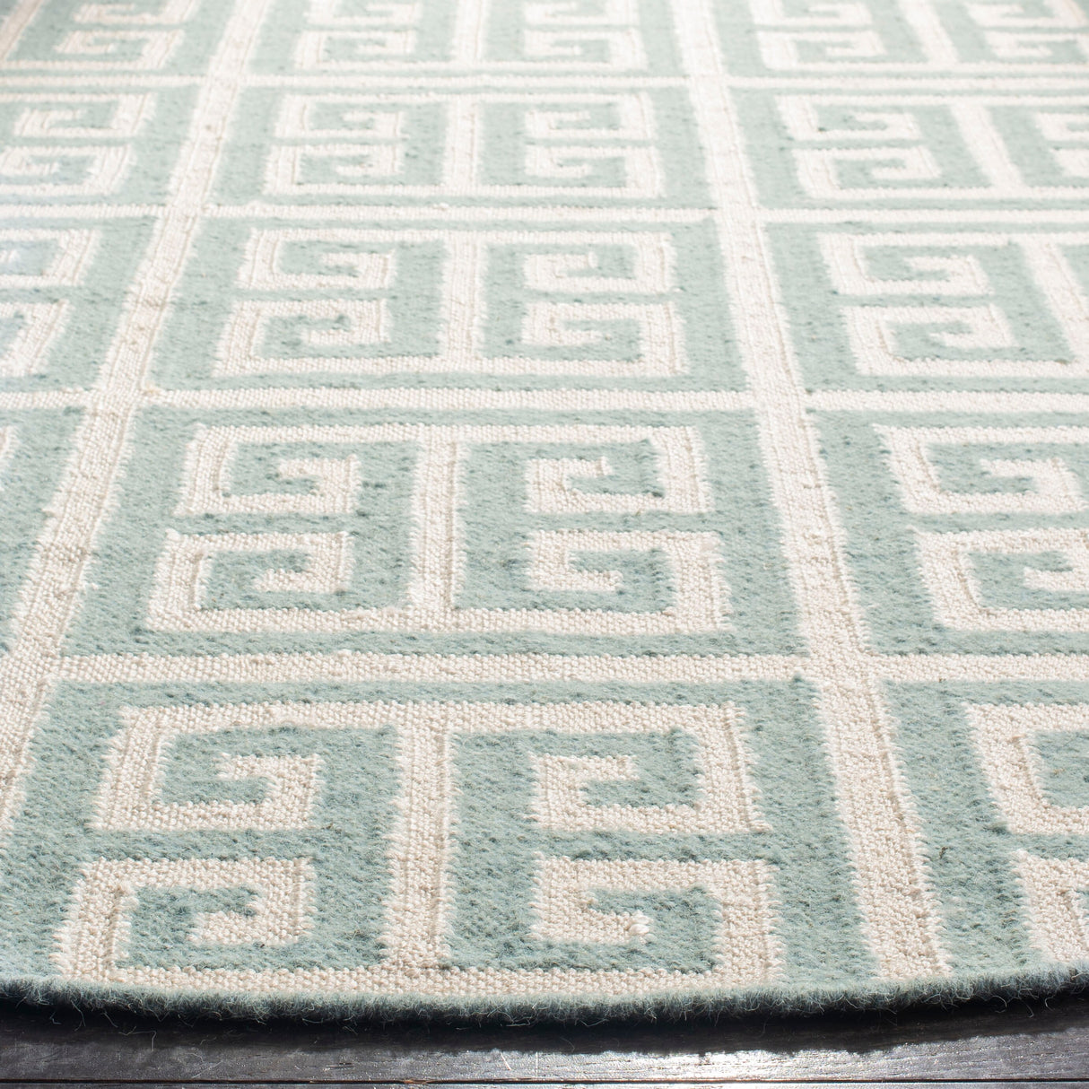 SAFAVIEH Handmade Flatweave Dhurries Oliga Modern Wool Rug