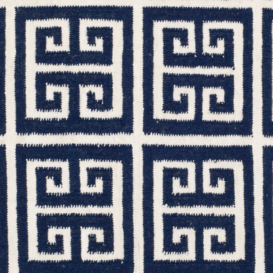 SAFAVIEH Handmade Flatweave Dhurries Oliga Modern Wool Rug