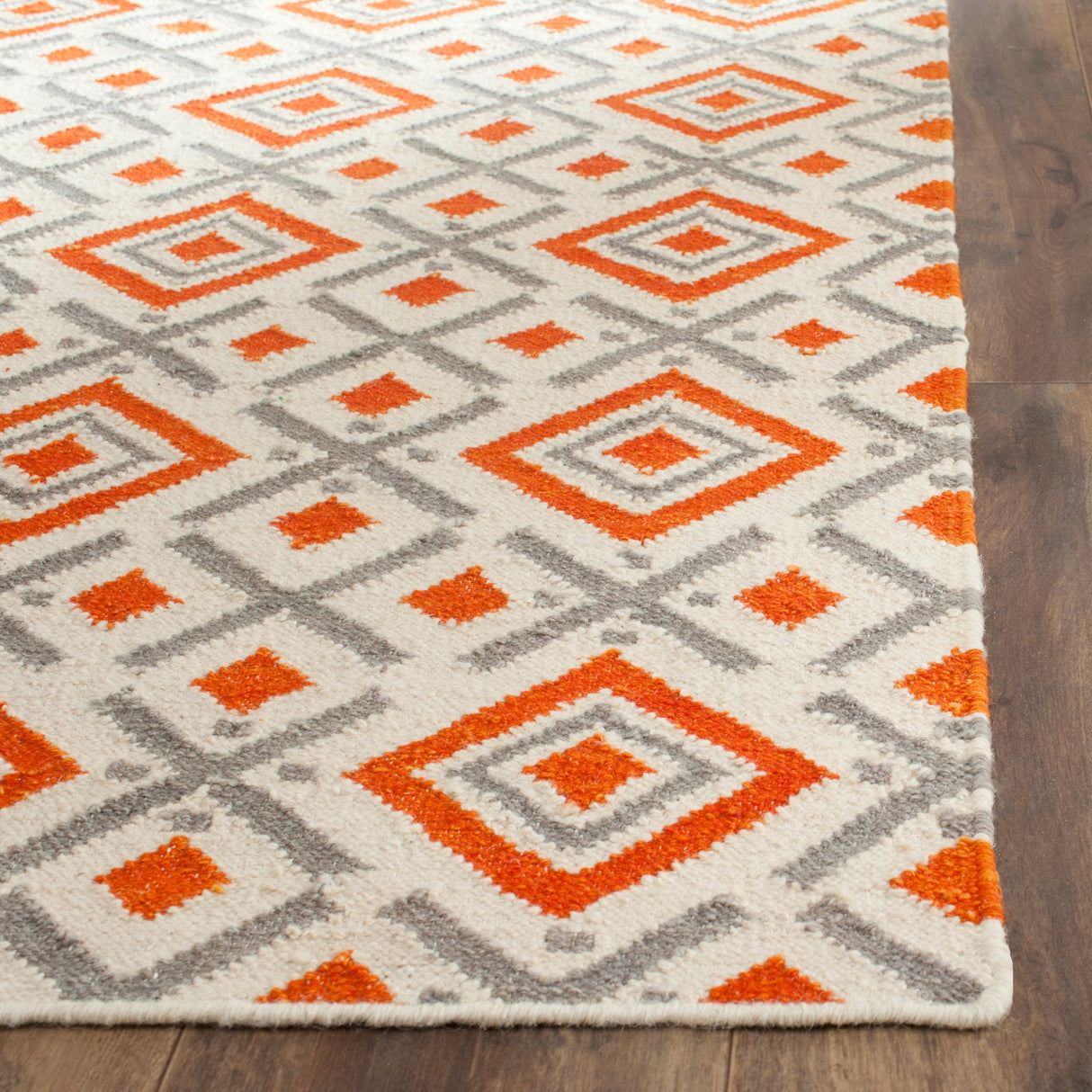 SAFAVIEH Handmade Flatweave Dhurries Patsy Modern Wool Rug