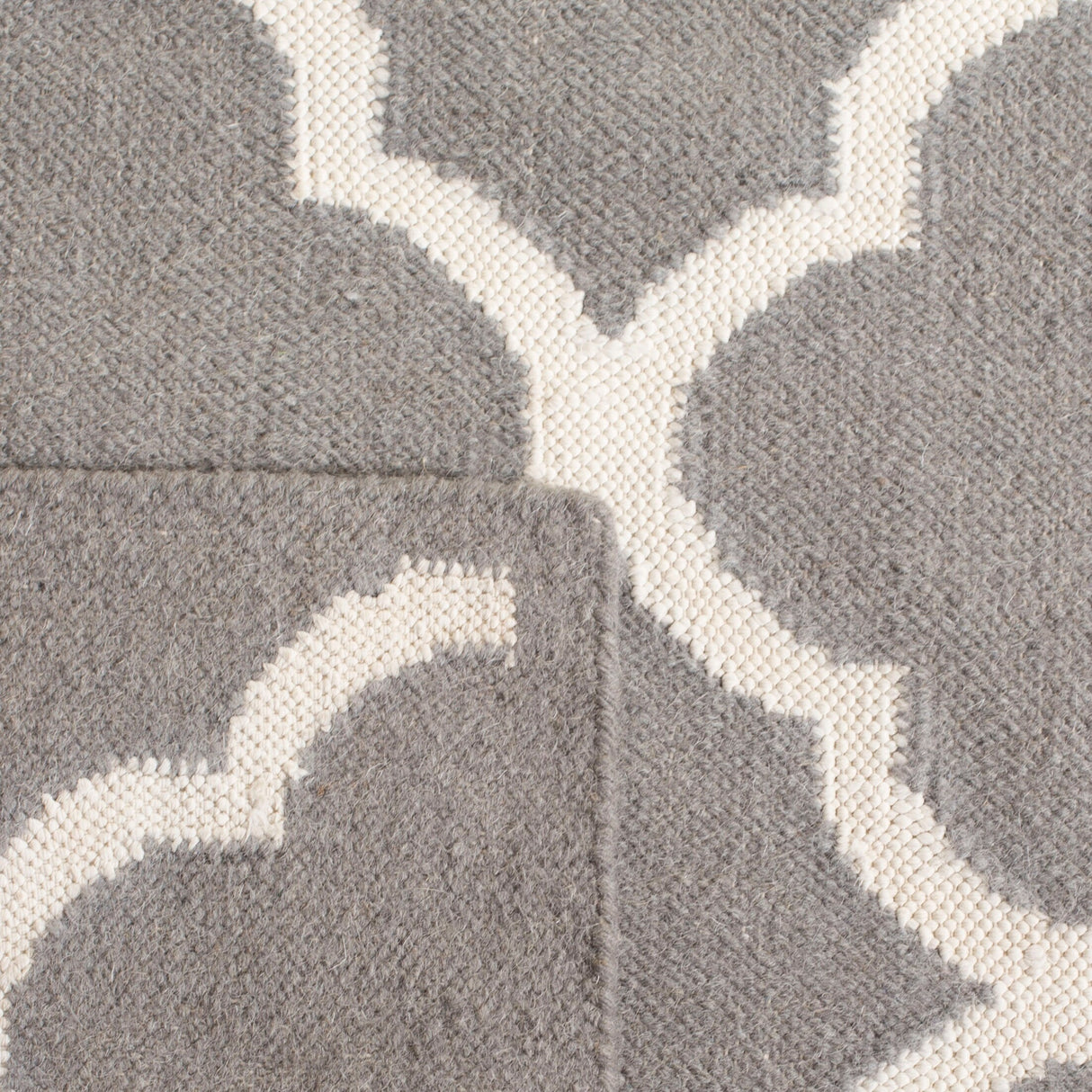 SAFAVIEH Handmade Flatweave Dhurries Potita Modern Moroccan Wool Rug