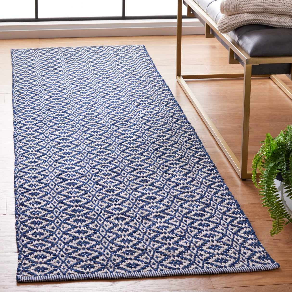 SAFAVIEH Handmade Flatweave Montauk Anky Casual Cotton Rug