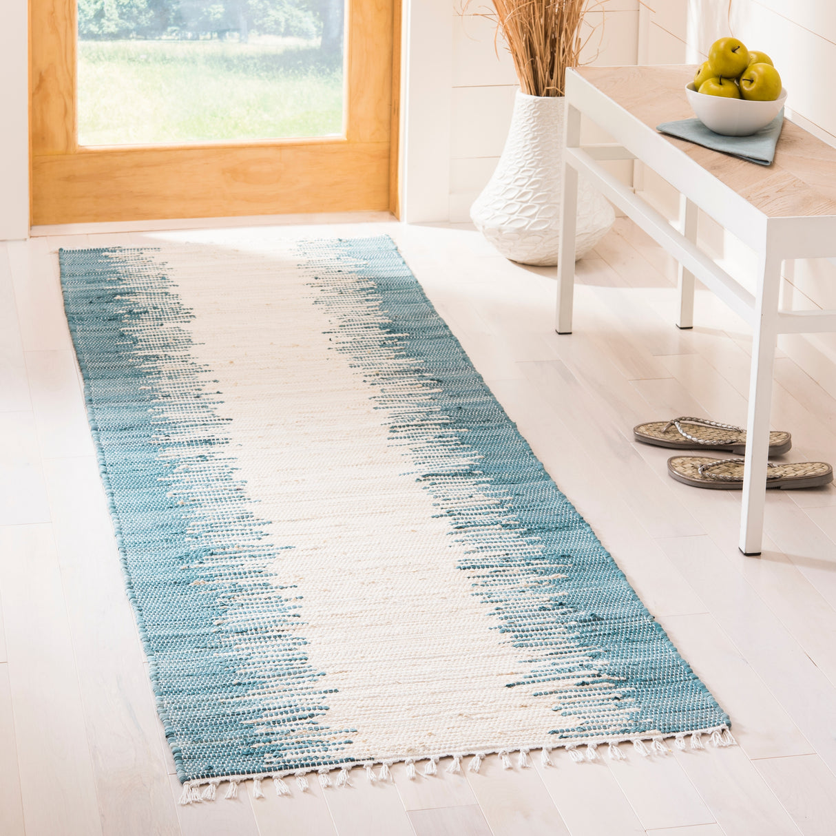 SAFAVIEH Handmade Flatweave Montauk Camille Casual Cotton Rug