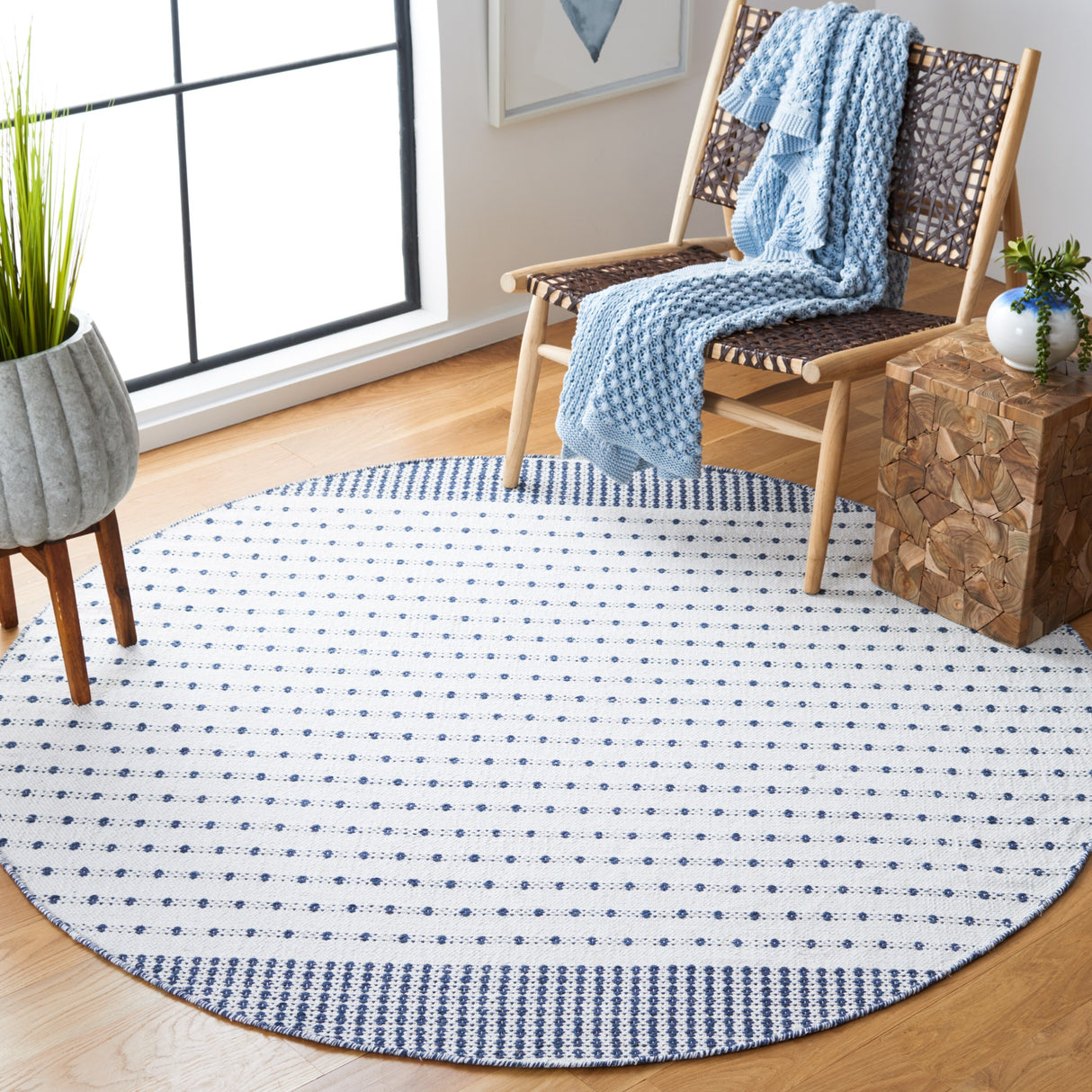 SAFAVIEH Handmade Flatweave Montauk Helena Cotton Rug