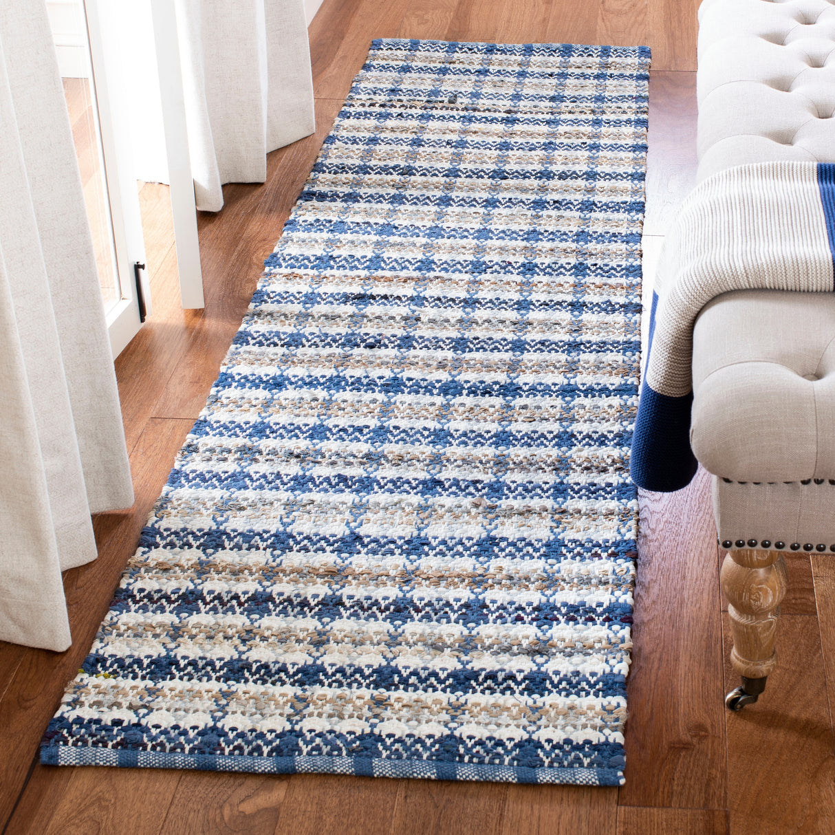 SAFAVIEH Handmade Flatweave Montauk Hermanda Casual Cotton Rug