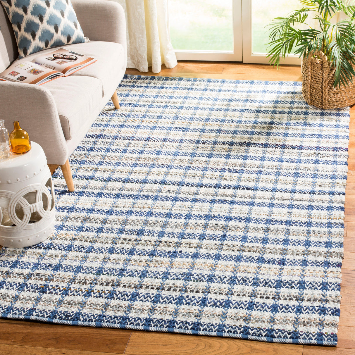 SAFAVIEH Handmade Flatweave Montauk Hermanda Casual Cotton Rug