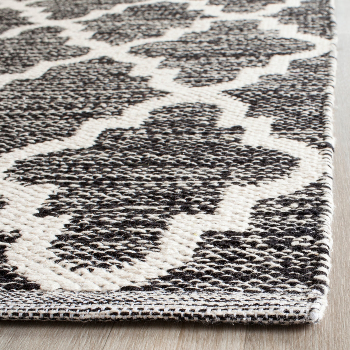 SAFAVIEH Handmade Flatweave Montauk Marie Casual Cotton Rug