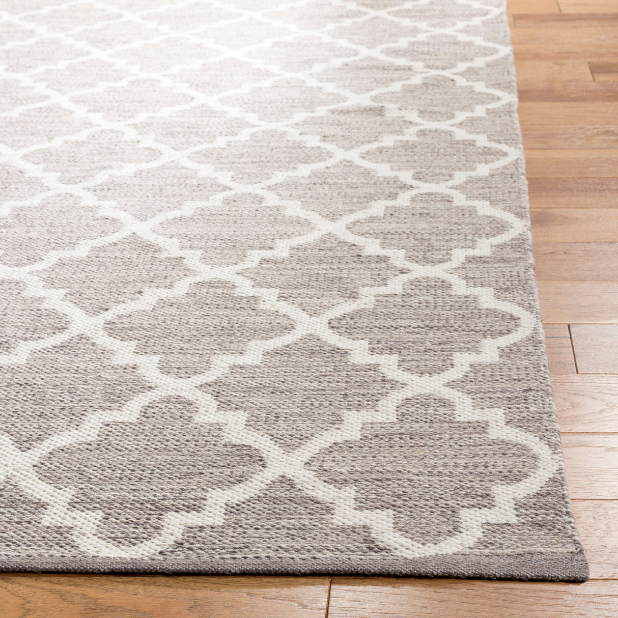 SAFAVIEH Handmade Flatweave Montauk Marie Casual Cotton Rug