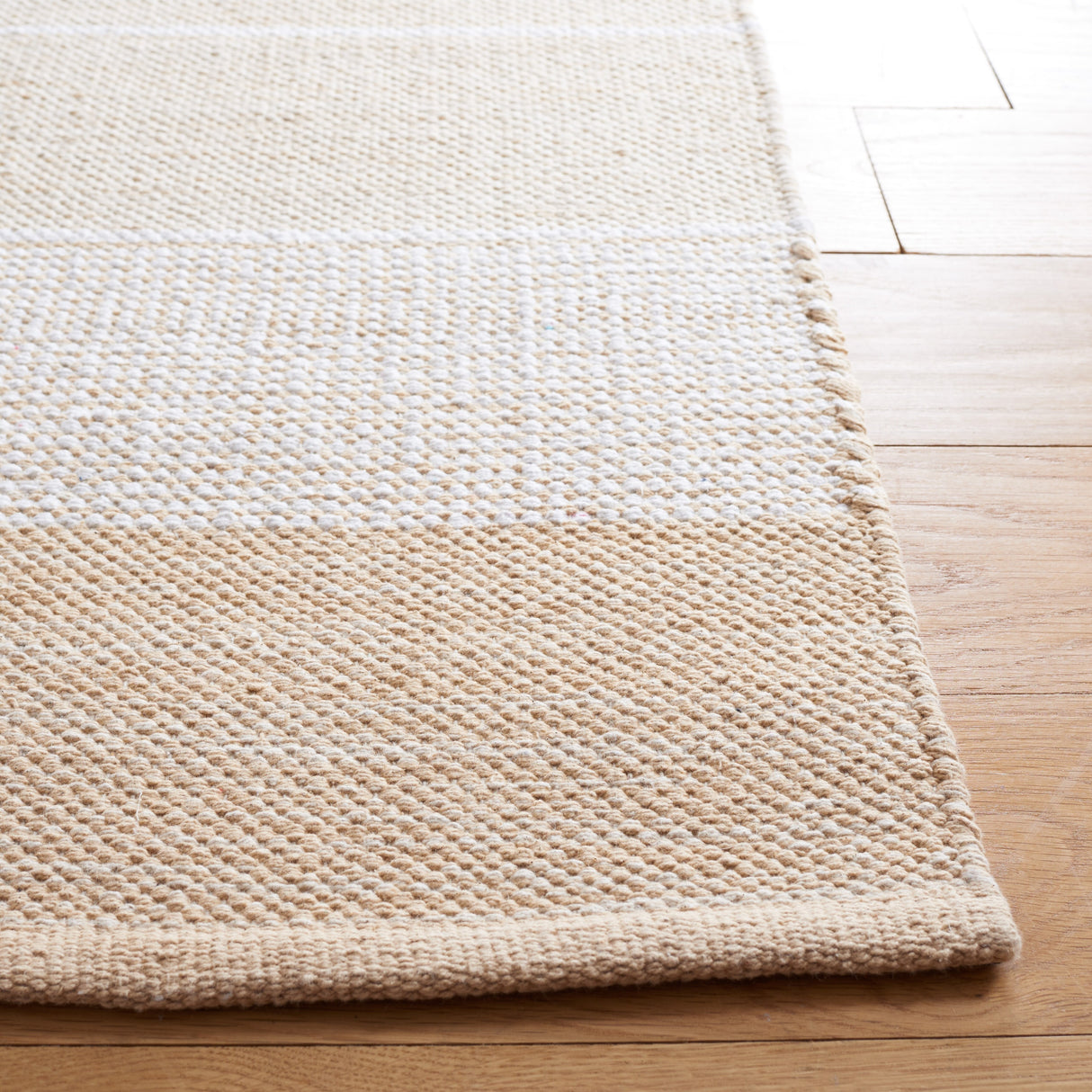 SAFAVIEH Handmade Flatweave Striped Chana Xanthe Cotton Rug