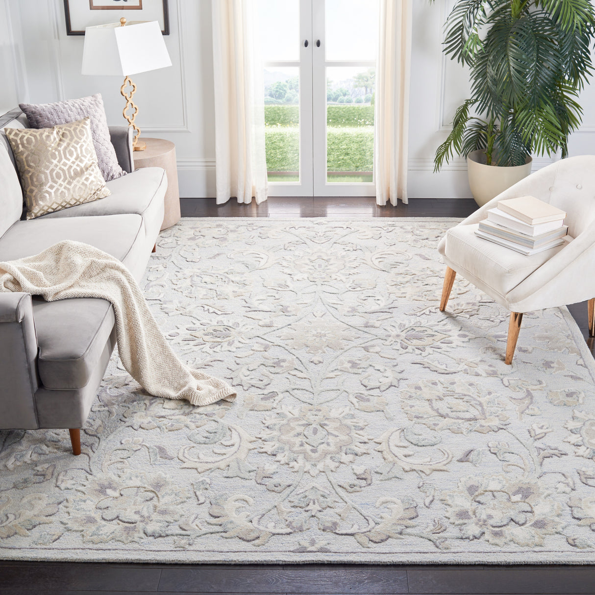 SAFAVIEH Handmade Glamour Marsona Floral Wool Rug