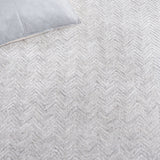 SAFAVIEH Handmade Glamour Ostilia Chevron Viscose Rug