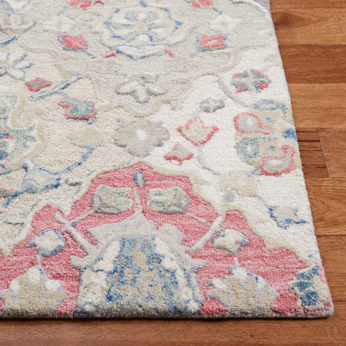 SAFAVIEH Handmade Glamour Printed Floral Wool Rug