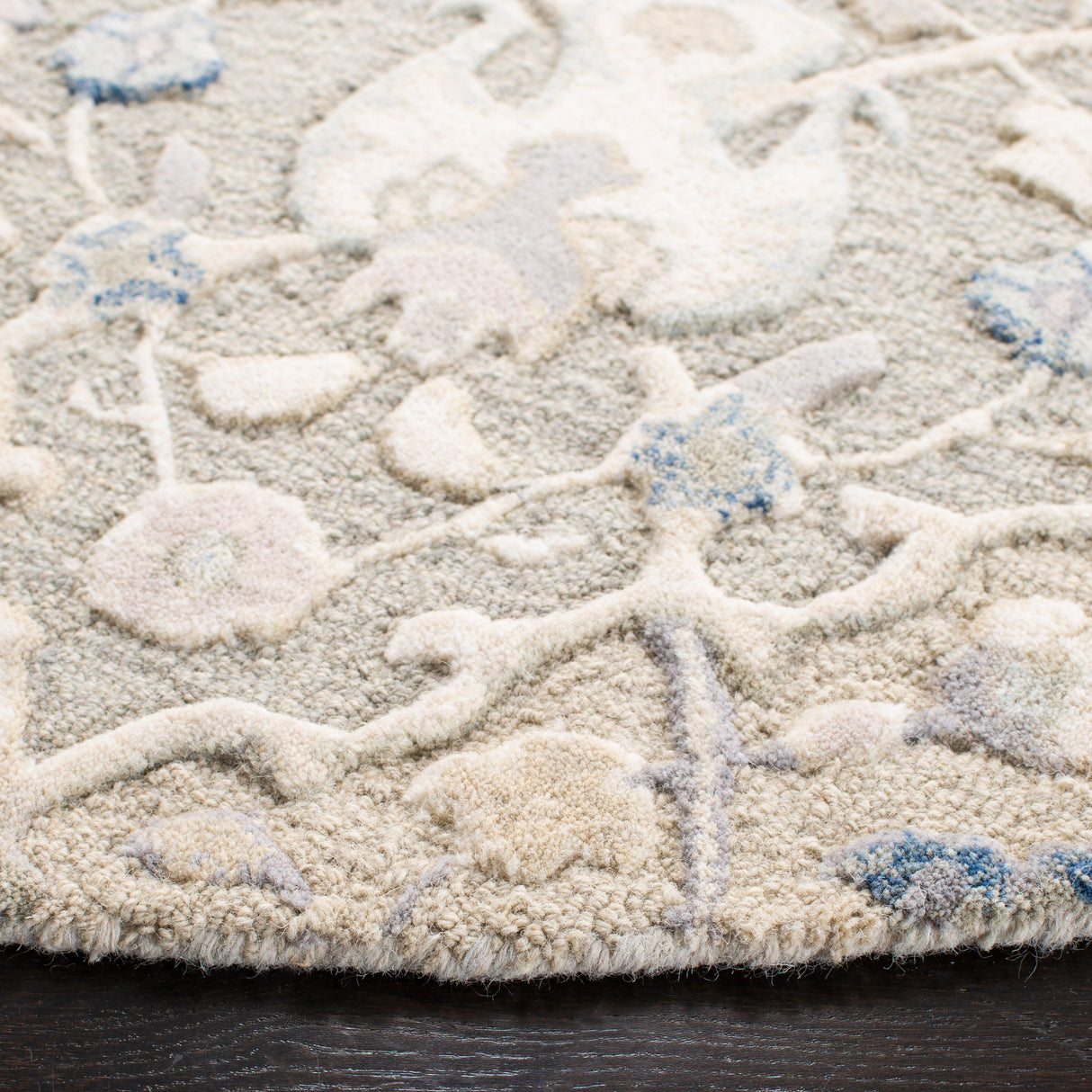 SAFAVIEH Handmade Glamour Printed Floral Wool Rug