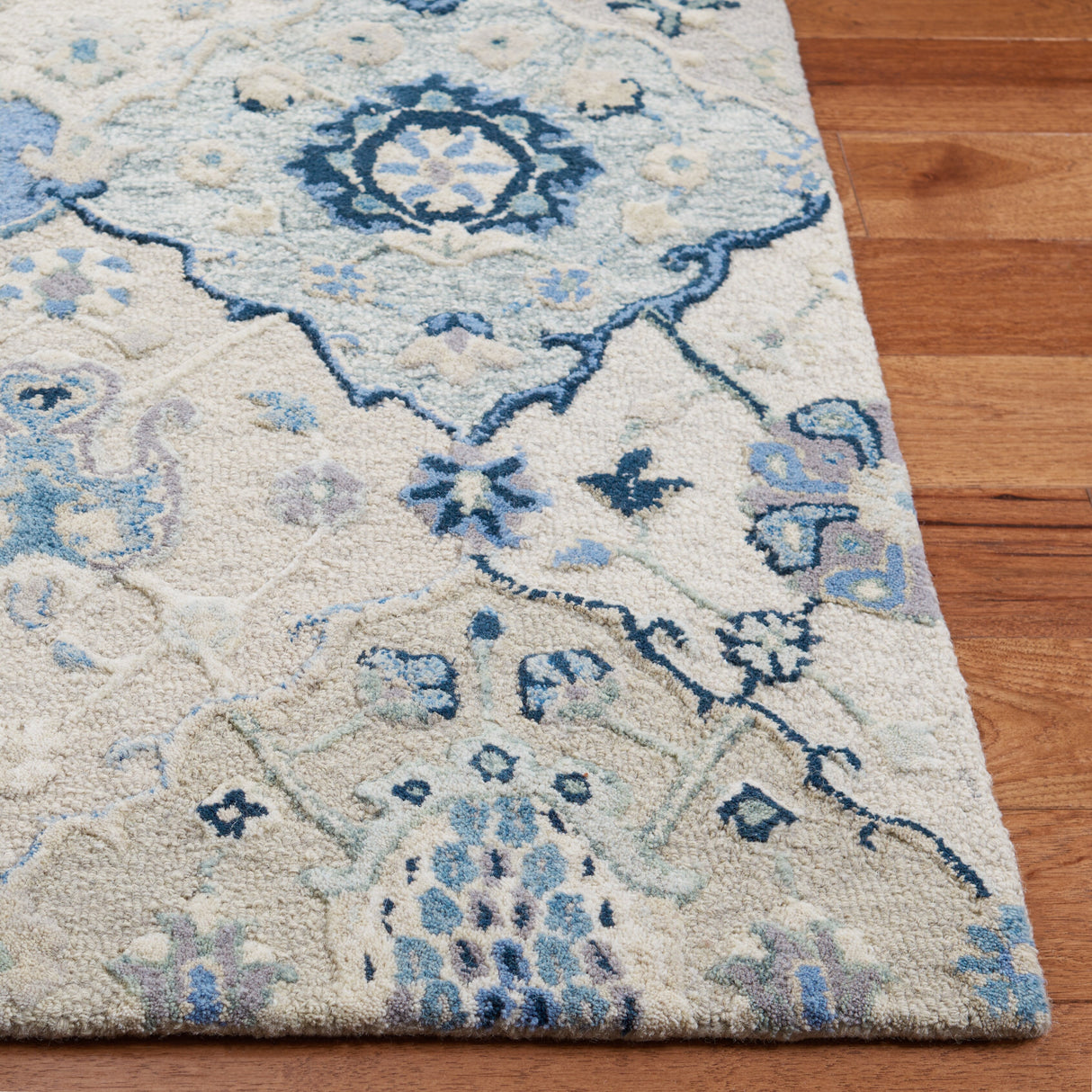 SAFAVIEH Handmade Glamour Printed Floral Wool Rug