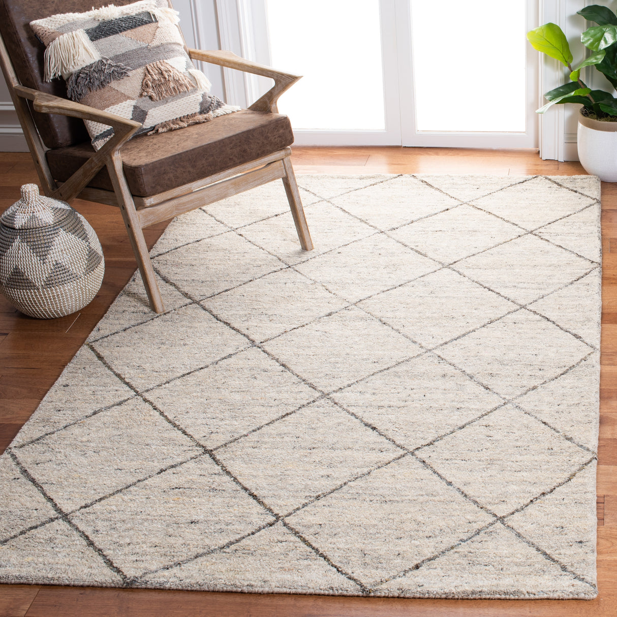 SAFAVIEH Handmade Himalaya Fretwork Trellis Wool Rug