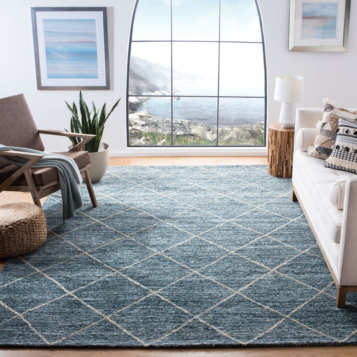 SAFAVIEH Handmade Himalaya Fretwork Trellis Wool Rug