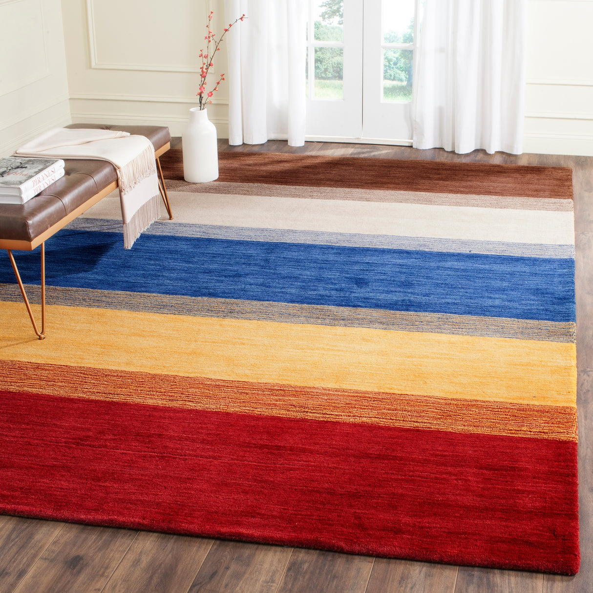 SAFAVIEH Handmade Himalaya Guro Modern Wool Rug