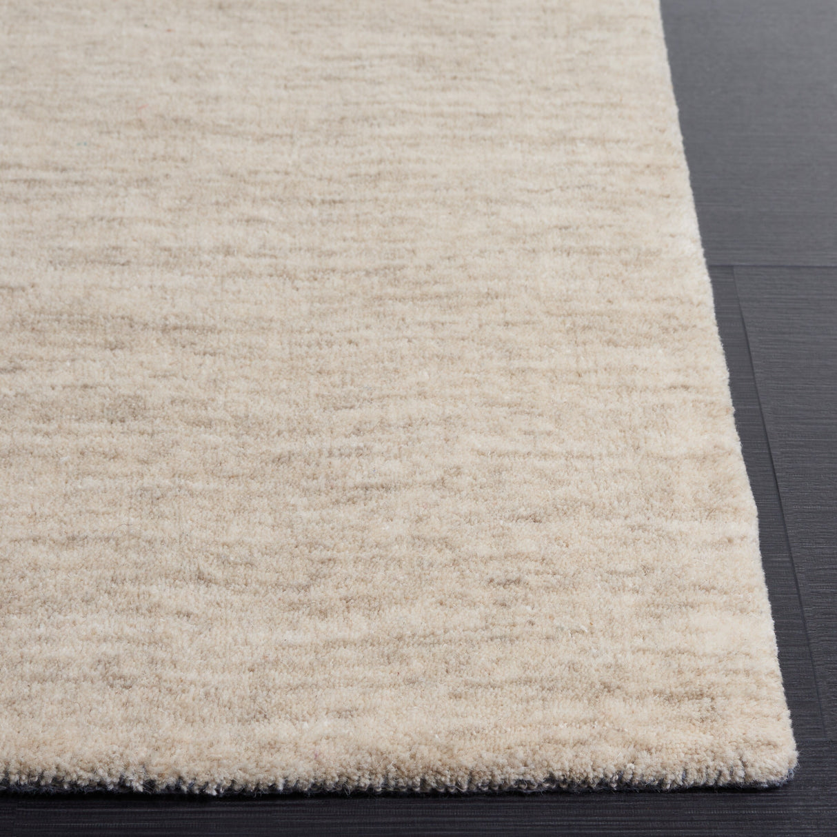 SAFAVIEH Handmade Himalaya Kalahari Solid Wool Rug