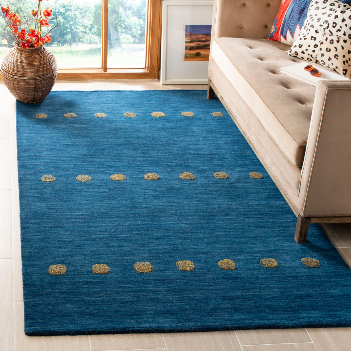 SAFAVIEH Handmade Himalaya Poppy Glossary Modern Wool Rug