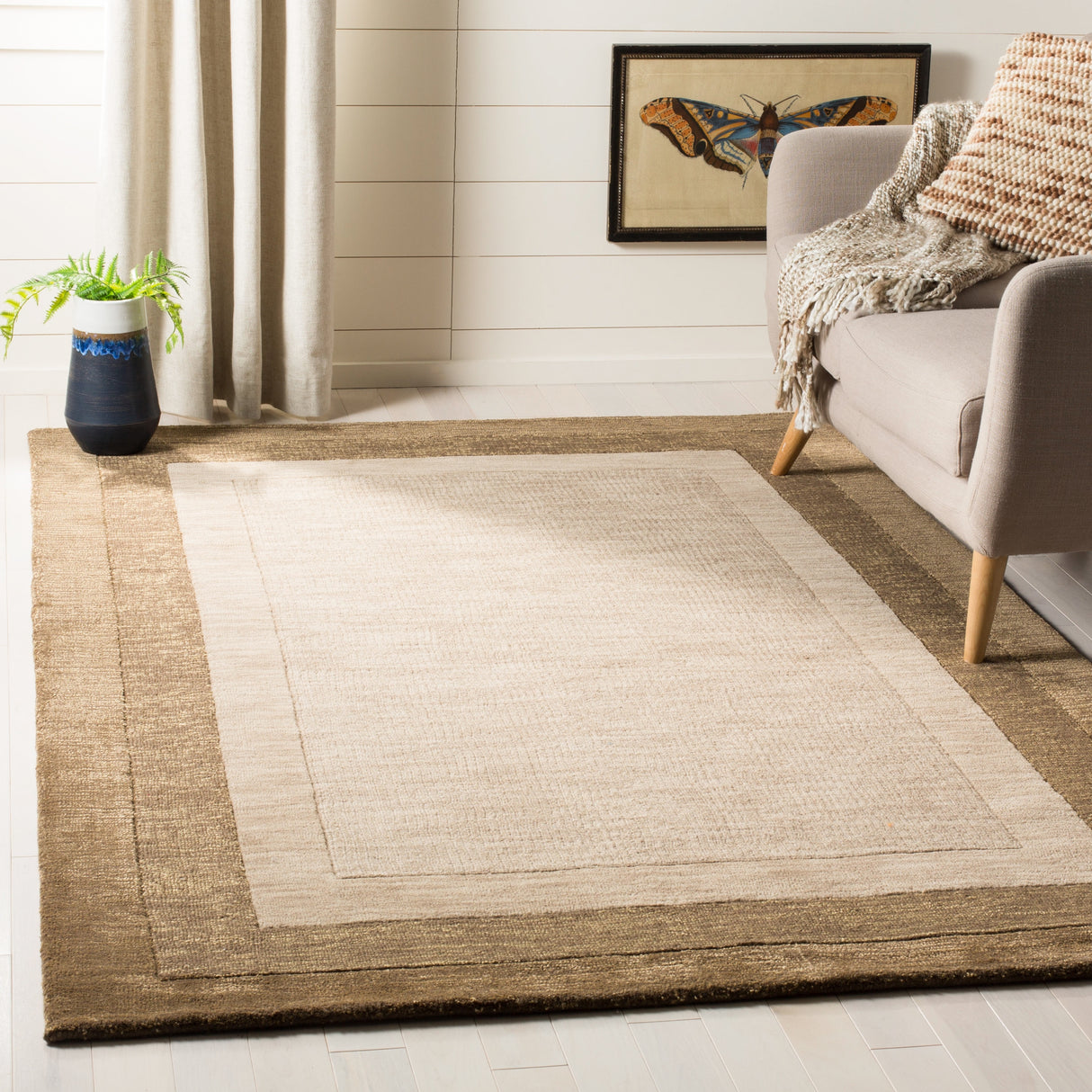 SAFAVIEH Handmade Impressions Nazmie Modern Wool Rug