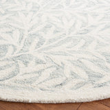 SAFAVIEH Handmade Jardin Mariegret Wool Rug