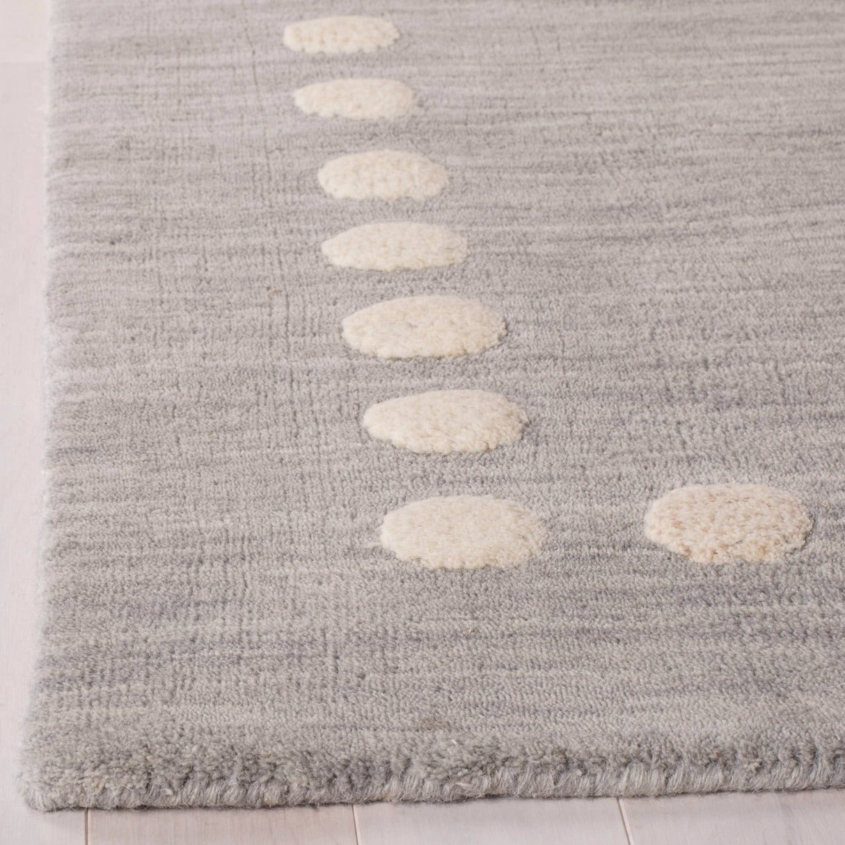 SAFAVIEH Handmade Kids Alondra Wool Rug