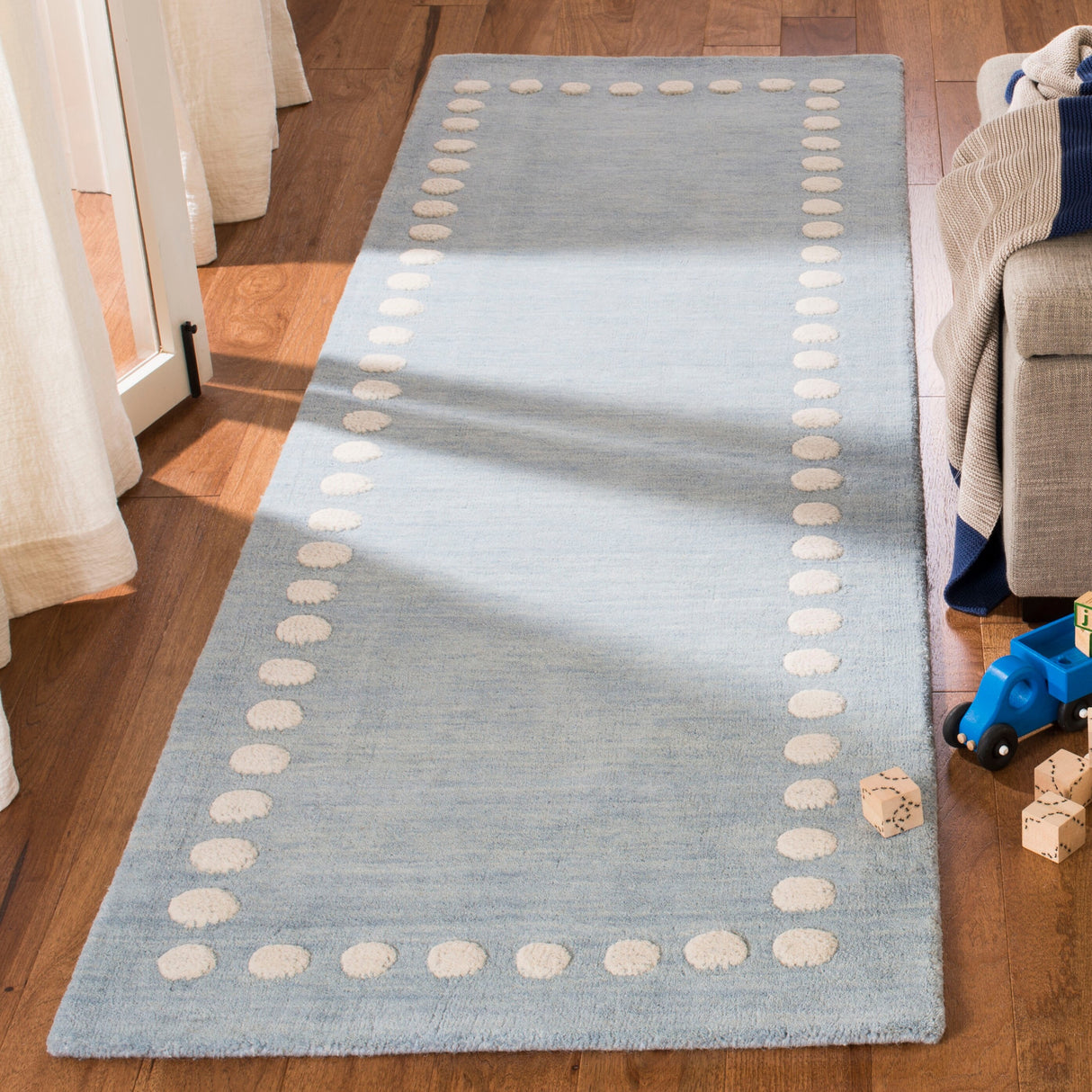 SAFAVIEH Handmade Kids Alondra Wool Rug