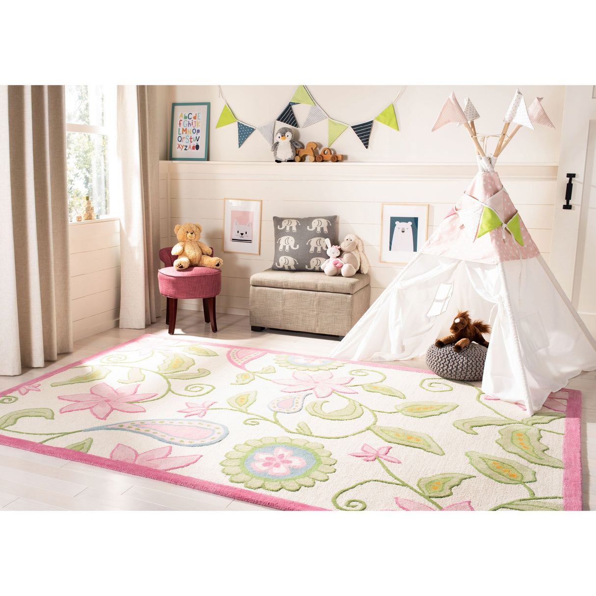 SAFAVIEH Handmade Kids Haylie Wool Rug