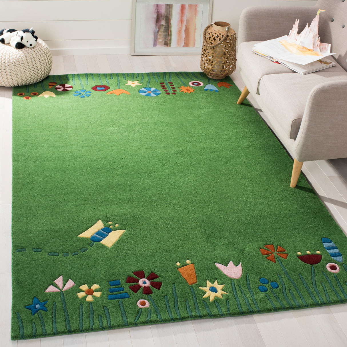 SAFAVIEH Handmade Kids Jasmyn Wool Rug