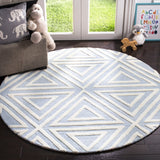 SAFAVIEH Handmade Kids Katlynn Wool Rug