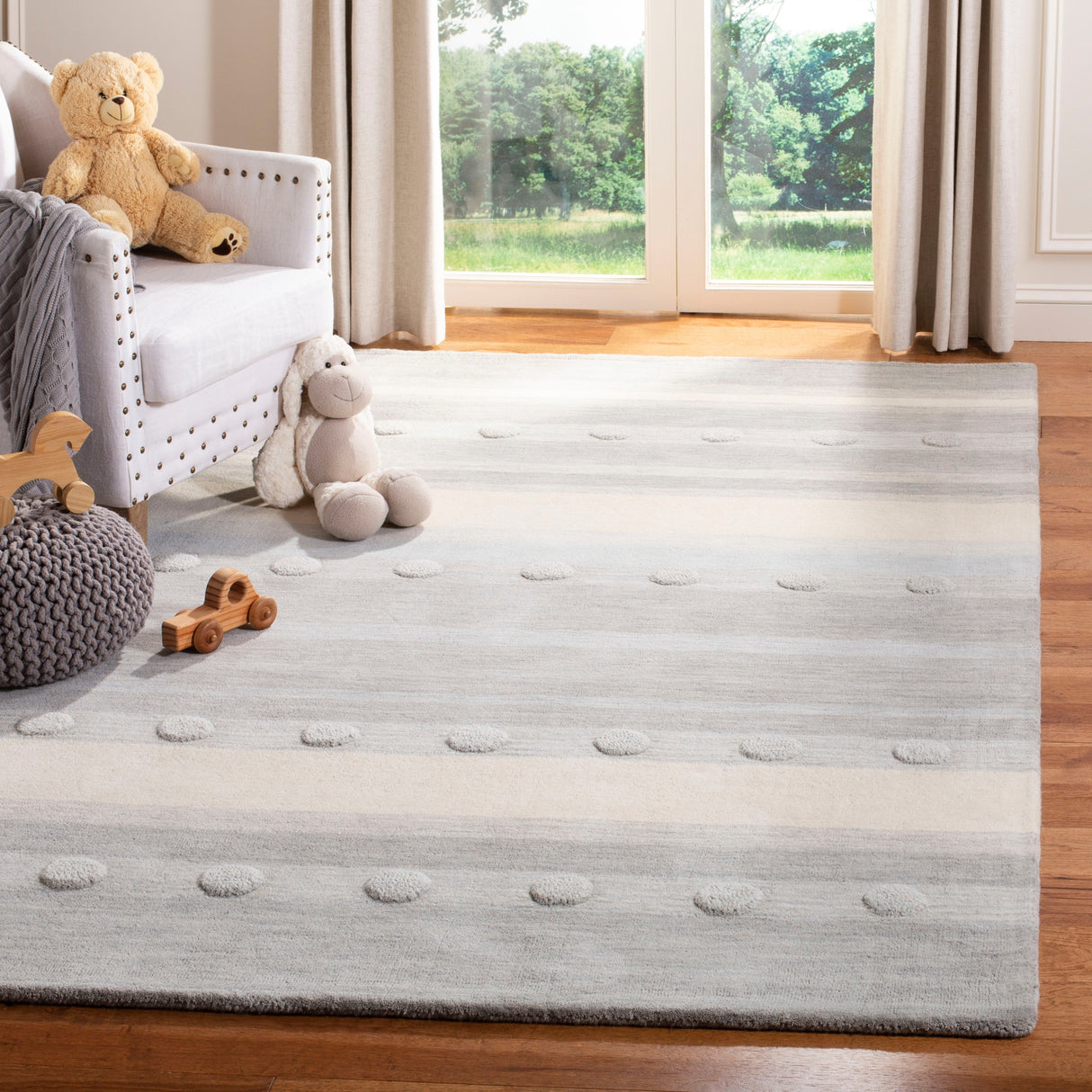 SAFAVIEH Handmade Kids Kayli Wool Rug