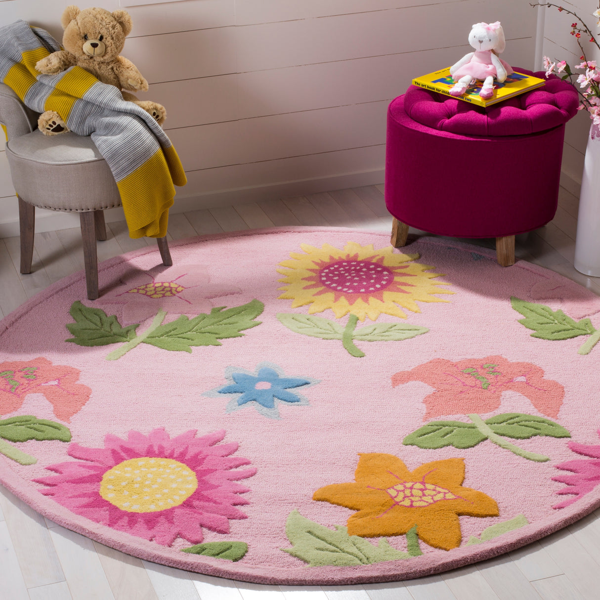 SAFAVIEH Handmade Kids Mikala Floral Wool Rug