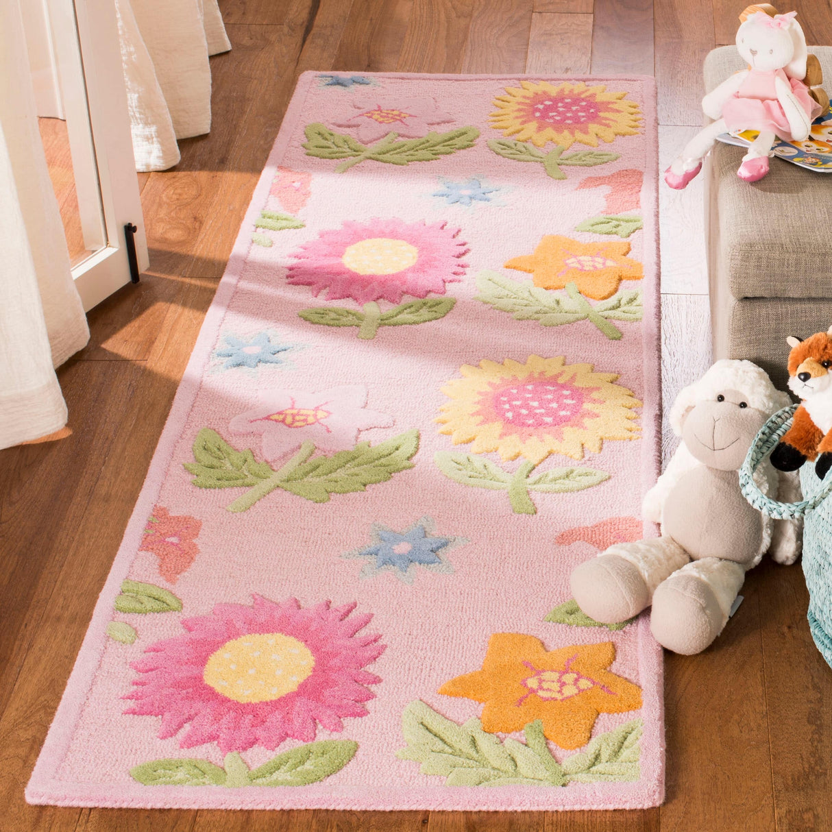 SAFAVIEH Handmade Kids Mikala Floral Wool Rug