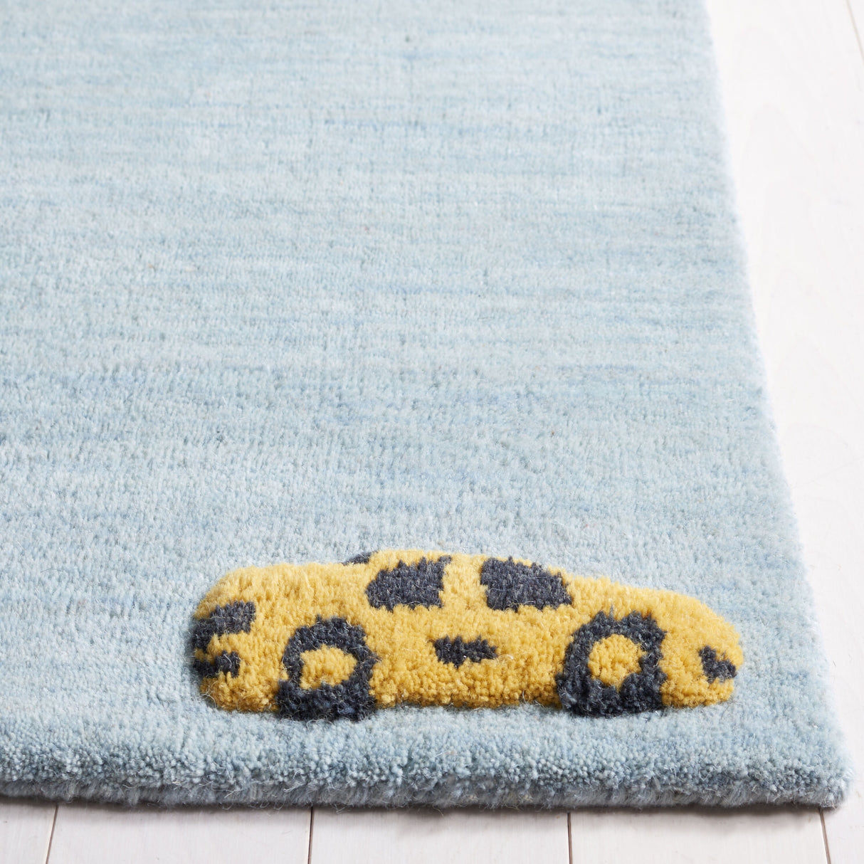 SAFAVIEH Handmade Kids Reina Cars Wool Rug