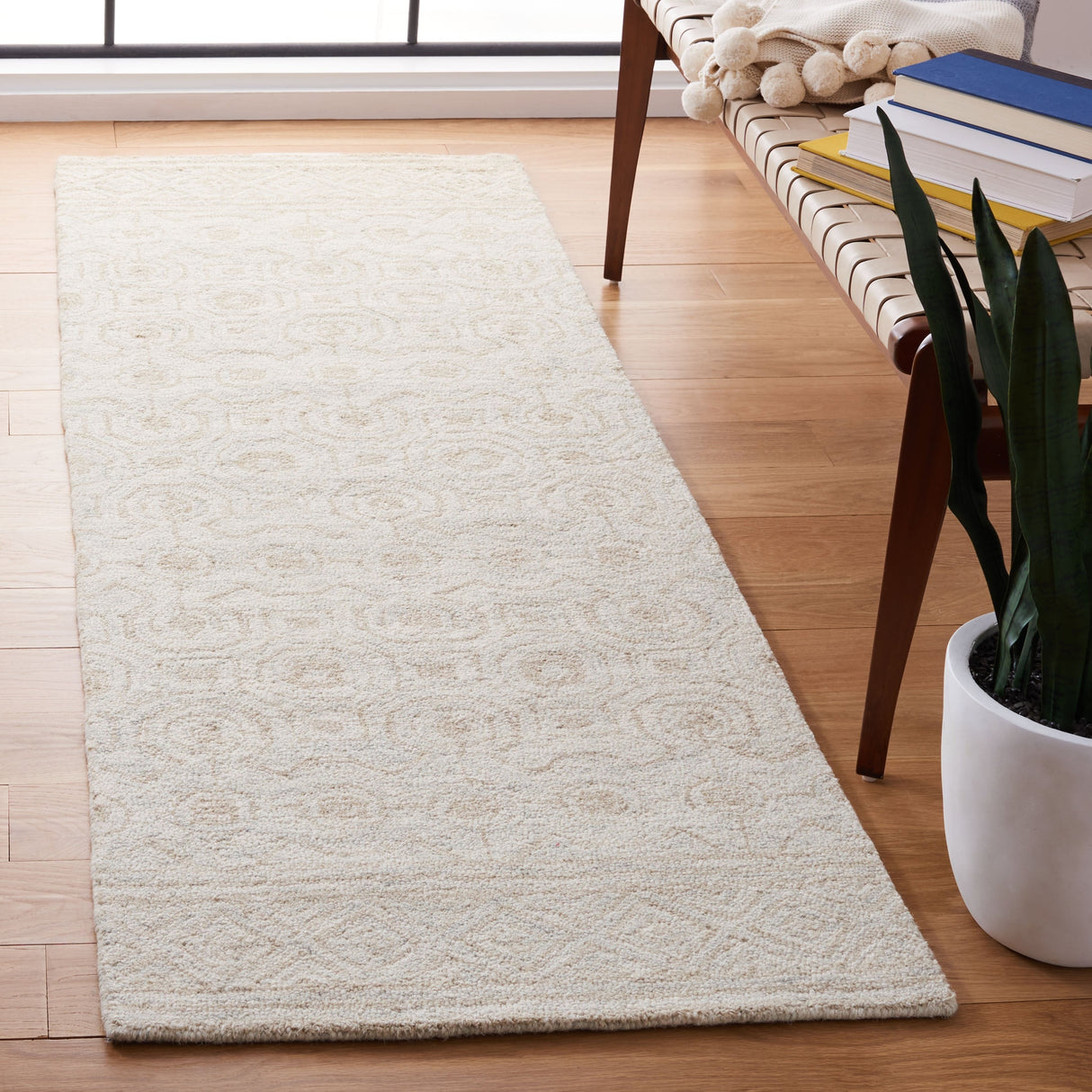 SAFAVIEH Handmade Kirila Micro-loop Modern Wool Area Rug