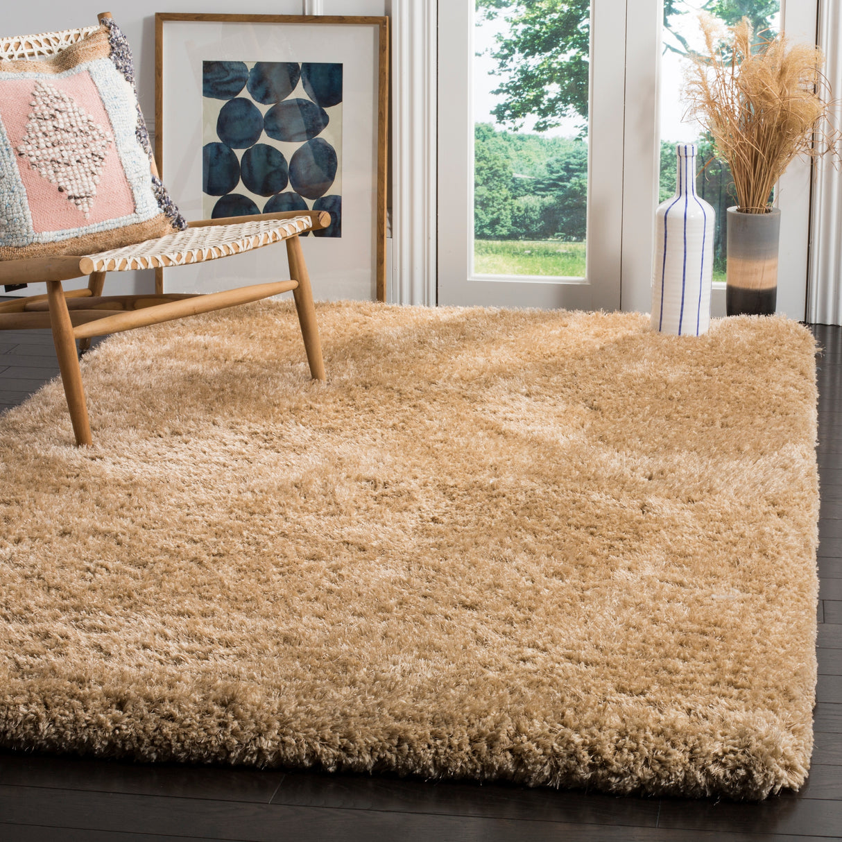 SAFAVIEH Handmade Latifah Shag Rositha Solid Polyester Rug