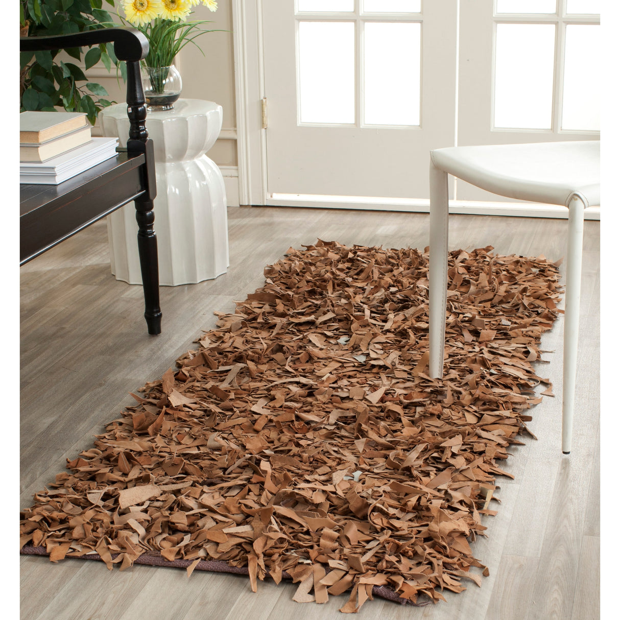 SAFAVIEH Handmade Leather Shag Doinita Modern Decorative Rug