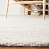 SAFAVIEH Handmade Marbella Leanid Wool Rug