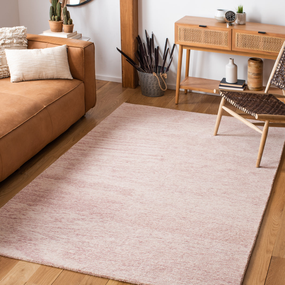 SAFAVIEH Handmade Metro Bara Wool Rug